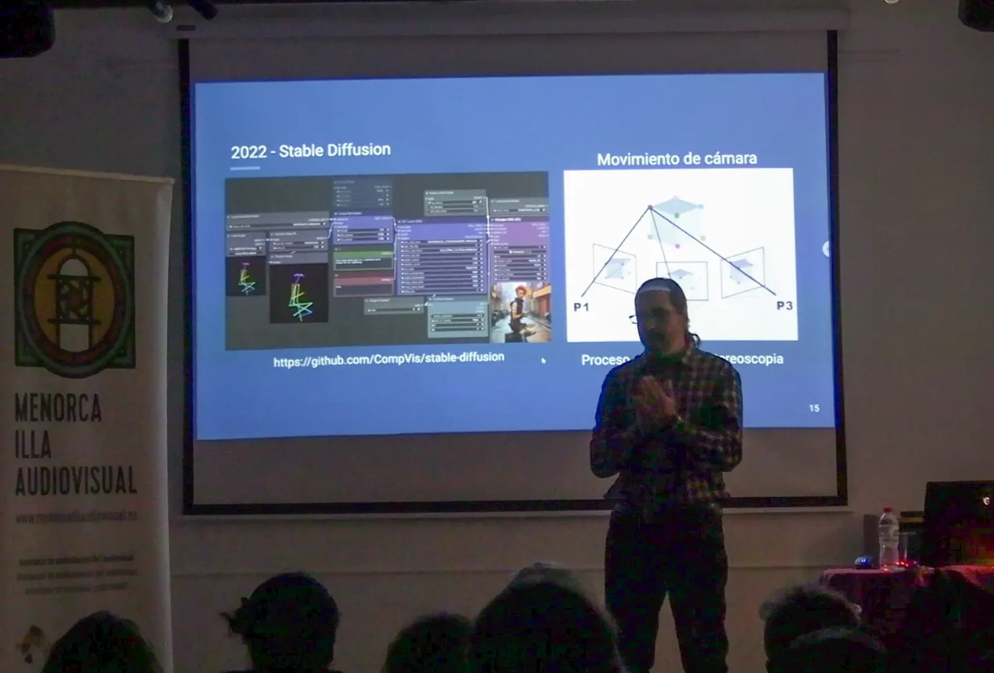 Gustavo Taboada durante la presentación sobre inteligencia artificial audiovisual en Es Castell